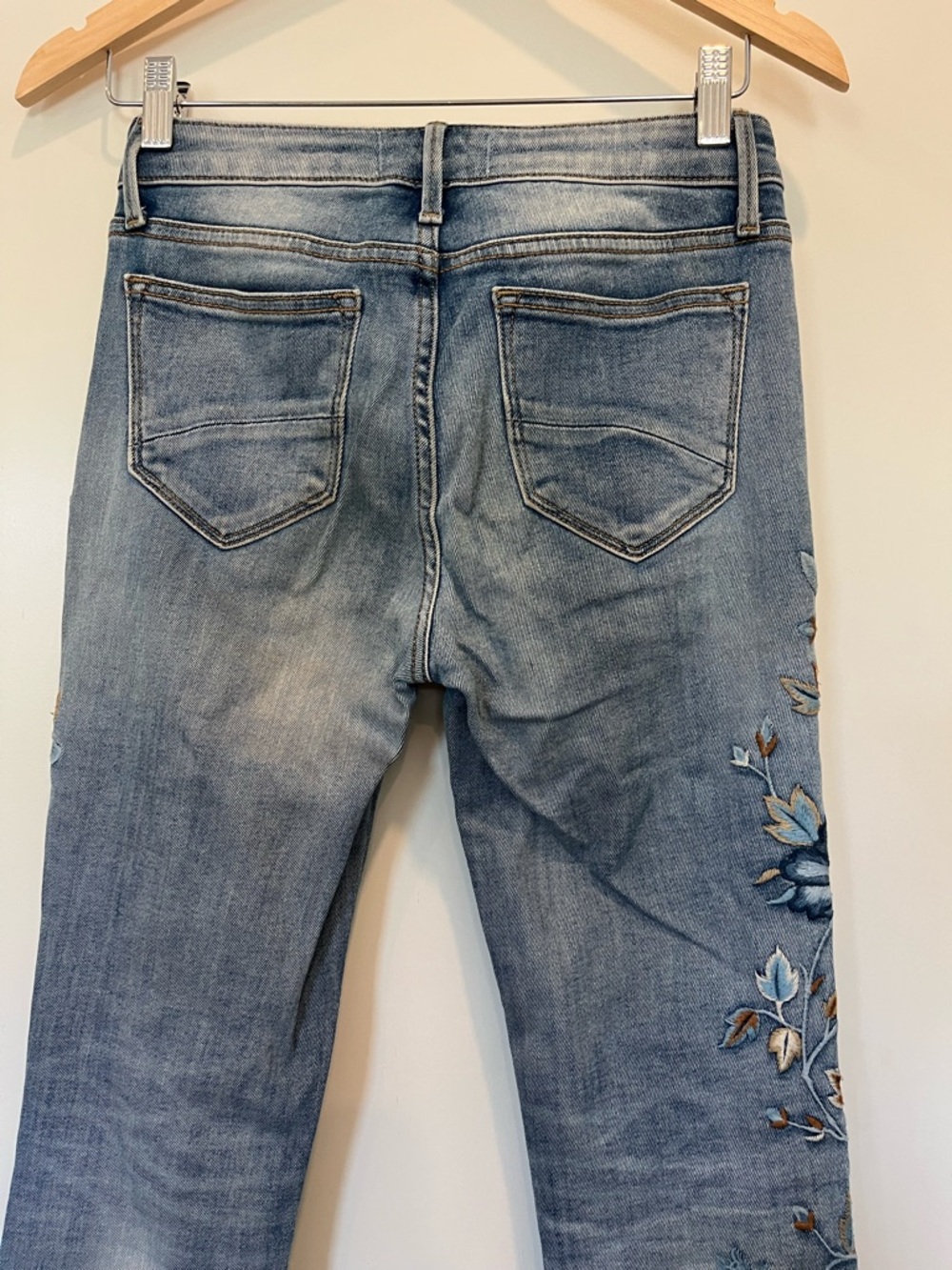 Driftwood Isabel Embroidered Floral  Flare Bootcut Boho Western Cowgirl Jeans 25 - Picture 12 of 16